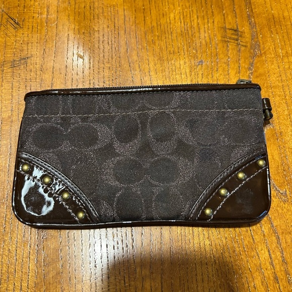 Coach Signature C Elegant Brown Wristlet with Gold Studs EUC! - Picture 7 of 12